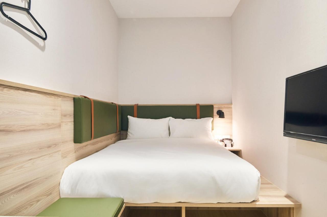 Check Inn Express New Taipei Tamsui Bagian luar foto